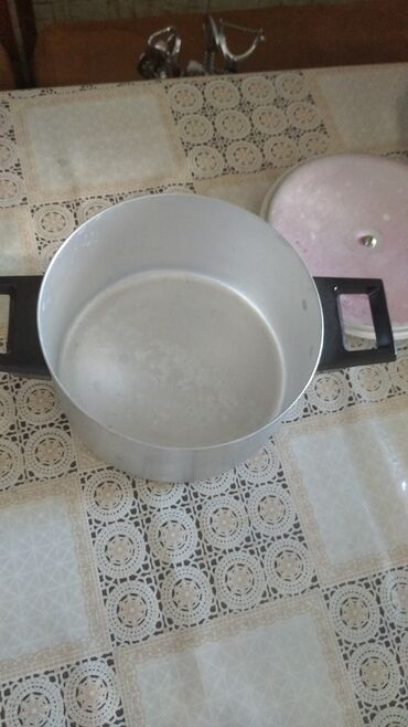 Digər süfrə qabları: Nahar dəsti .6 ədəd qabı var içərisində .cox az istifadə olunub — 9