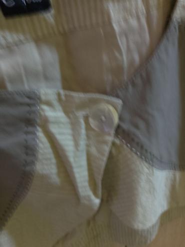 mona kais zene: Zenski bolero,velicina 44.Kao nov,bez ostecenja. Cena 400 dinara — 2
