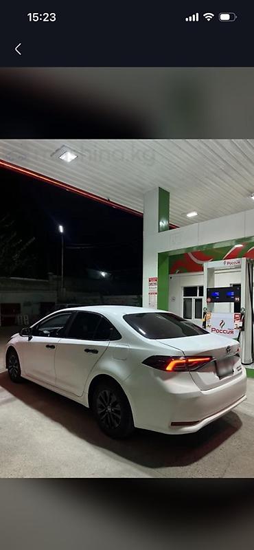 Toyota: Toyota Corolla: 2022 г., 1.8 л, Вариатор, Гибрид, Седан — 5