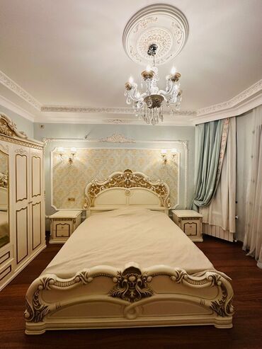 Bağ evlərinin kirayəsi: Elit üslubda iki mərtəbəli 4 yataqlı villa - Klassik memarlıq: hündür — 12