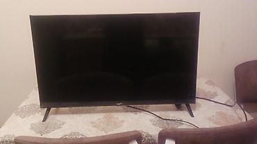 tcl телевизор: TCL LED televizor - Təxminən 32–40 düymlük ekran (ölçü vizual olaraq — 1