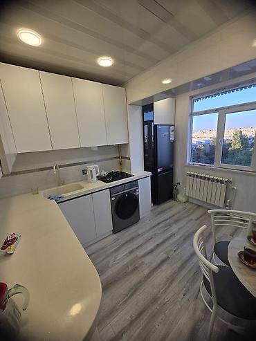 cepis satisi: Bakı, Bakıxanov qəs., 3 otaqlı, Köhnə tikili, m. Neftçilər, 75 kv. m — 9