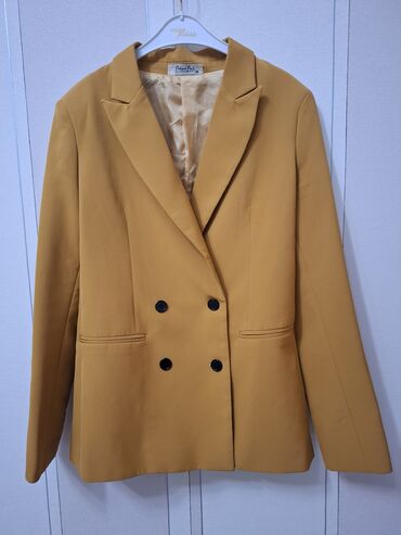 Köynək və bluzalar: Vərəqləyin. Bluzka baha alınıb 2 dəfə geyilib.M-L uyğun 12 — 9