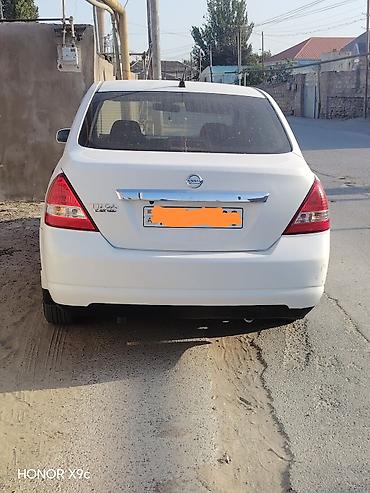 prius baqaj: Nissan Tiida Latio sedan Salam Bez kraska deyil əziyi olubda düzəlibdə — 5