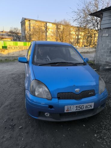 Toyota: Toyota Vitz: 2004 г., 1.5 л, Автомат, Бензин