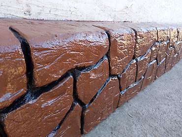 Другие строительные материалы: Элементы облицовки цоколя, выполненные в виде имитации натурального — 14