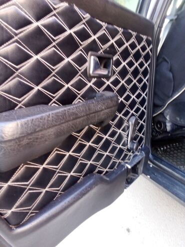 Audi: Audi 100: 1991 г., 2.3 л, Механика, Бензин — 10