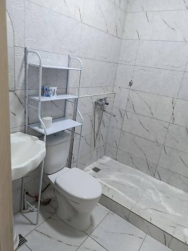 Продажа квартир: 1 комната, 31 м², Сары-Челек ж/м 106 серия улучшенная, Цокольный этаж этаж, Старый ремонт — 10