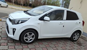 аренда автомобил таксия: Сдаю в аренду: Легковое авто, Под такси