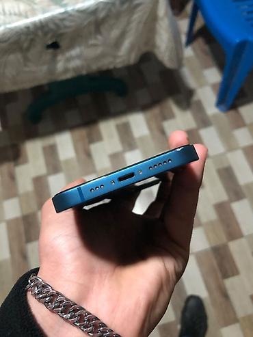 android avtomobil monitorlari: IPhone 13, Mavi, Face ID — 5