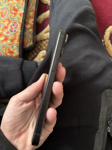 Apple iPhone: IPhone 15, Черный, Кабель, 83 % — 3