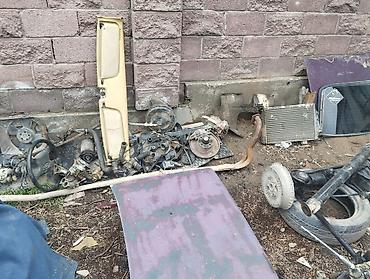 Другие детали салона: Запчасти для ВАЗ «Жигули» (классика)Ваз 07 запчасть сатылат Комплект — 13