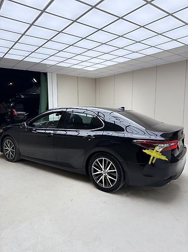 pm 2 5: Toyota Camry: 2021 г., 2.5 л, Автомат, Гибрид, Седан — 4
