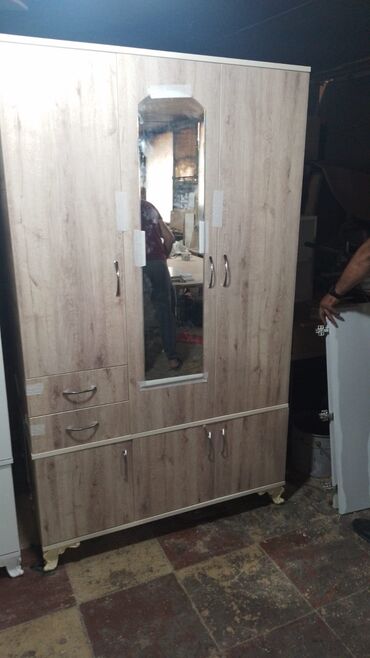 Dolablar: Yeni, Açılan, 3 qapılı Düz dolab, Dolab-asılqan, Türkiyə -da lalafo.az — 15 Dolablar: Yeni, Açılan, 3 qapılı Düz dolab, Dolab-asılqan, Türkiyə — 15