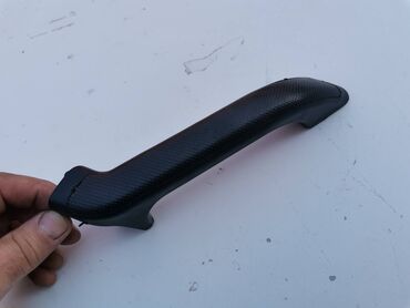 Auto delovi: Rucka levih vrata Lada 21214i Niva 2012 godiste n. tip. Polovnano — 6