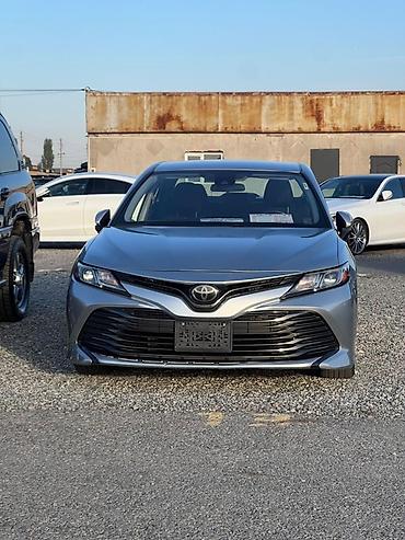 Toyota Camry: 2020 г., 2.5 л, Автомат, Бензин, Седан