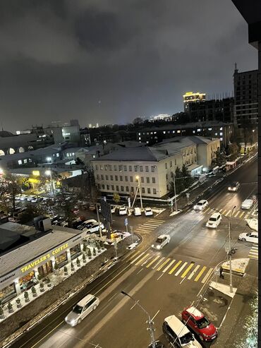 Аренда офисов: Сдаю Аренда офисов, 173 м², В бизнес центре — 18