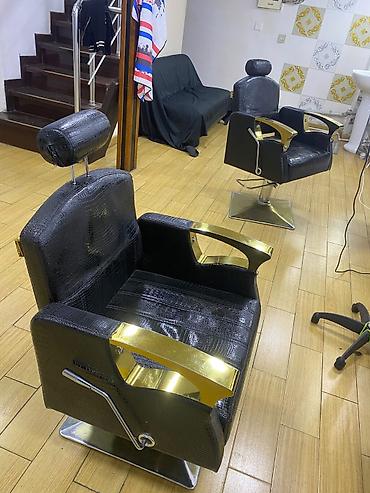 Salon baglandigi ucun satilir 2eded kreslodu biri 250 azn satilir