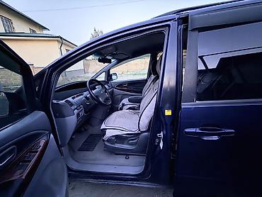 марсель: Toyota Estima: 2002 г., 2 л, Механика, Дизель, Минивэн — 7