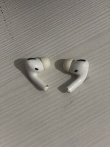 orginal airpods: Airpords 2 . Original