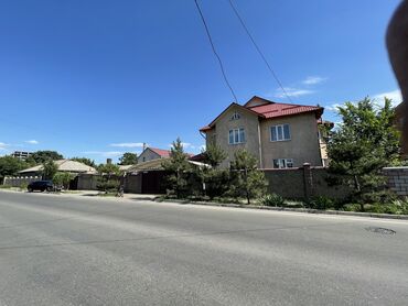 продажа домов в городе бишкек: 220 м², 8 комнат, Свежий ремонт С мебелью