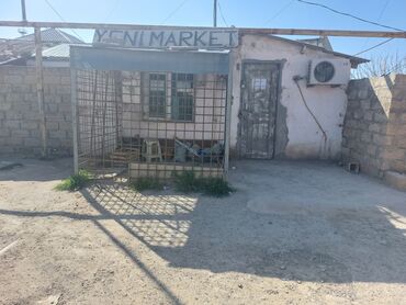 sumqayıtda obyektlərin satışı: Obyekt Sumqayıt şəhər Kimyaçılar qəsəbəsində məktəbin girişində