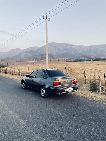 Daewoo Nexia: 2004 г., Бензин, Седан