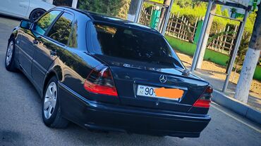 Mercedes-Benz: Mercedes-Benz 220: 2.2 l | 2000 il Sedan — 4