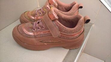 Patike: Reebok, 41 — 9