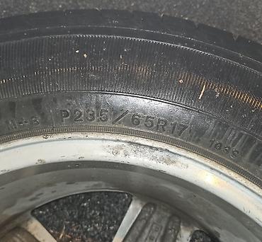 авто азербайджан: Jeep 1 ədəd disk + şin 235/65 R17 Sumqayıtdadır - Disk: yüngül — 2