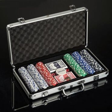 Настольные игры: Набор для покера, в металлическом кейсе (карты 2 колоды, фишки 300 шт