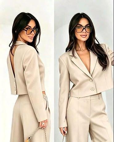 Kompleti: Ženski komplet – kratki sako i široke pantalone

Komplet: 4000dinara — 4