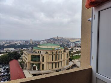 Uzunmüddətli kirayə mənzillər: Yeni təmir, təmirdən sonra yaşayış olmayıb.Baku Medical Plazanın — 3