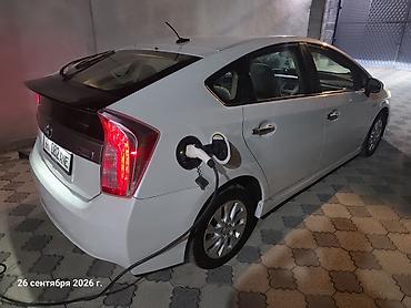 айон плагин: Toyota Prius: 2014 г., 1.8 л, Вариатор, Гибрид, Лифтбек — 5