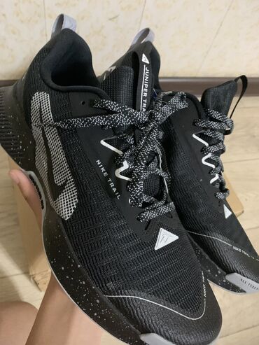 сколько стоят золотые обручальные кольца: Мужские кроссовки, 43, Nike, Новый, цвет - Черный, Самовывоз, Бесплатная доставка, Платная доставка