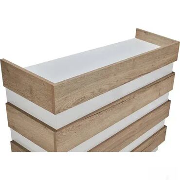 Komode: Pult 12 Materijal i Dekor: Izrađuje se od univera debljine 18mm u — 3