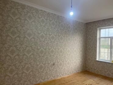 Həyət evləri və villaların satışı: Saray 3 otaqlı, 80 kv. m, Yeni təmirli