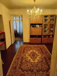 Həyət evləri və villaların satışı: M.Ə. Rəsulzadə qəs. 4 otaqlı, 70 kv. m, Orta təmir — 6