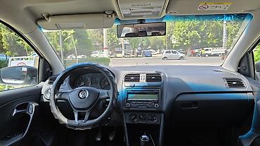 crv 2: Volkswagen Polo: 2018 г., 1.6 л, Механика, Бензин, Седан — 6
