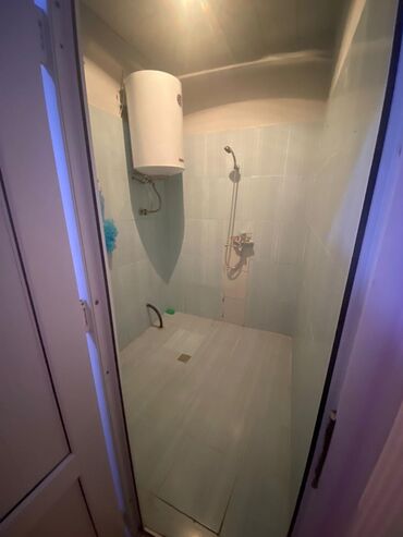 Uzunmüddətli kirayə mənzillər: Nəsimi rayonu, 3-cü mikrorayon, “Əcəmi” metro stansiyasına yaxın — 3