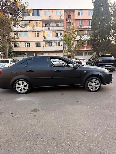 Chevrolet: Ili 2013
380000 km
İlkin 3500 manat 
24 aya 400
Nağd mümkündü — 4
