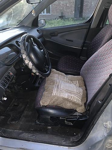 дайхацу юрв: Daihatsu YRV: 2003 г., 1 л, Механика, Бензин, Хэтчбэк — 5