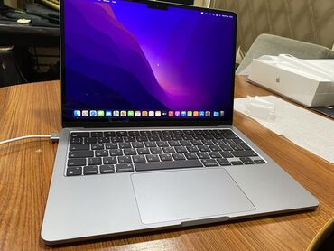 macbook air 11 inch fiyat: İşlənmiş Apple MacBook, 13.5 ", Apple M2, 512 GB, Ünvandan götürmə, Pulsuz çatdırılma