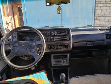 mohave машина цена: Volkswagen Golf: 1988 г., 1.8 л, Механика, Бензин, Хэтчбэк