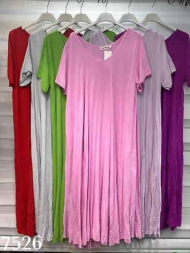 brojevu: 06. Haljina za punije
2XL 3XL 4XL 5XL
2.700 dinara H — 6