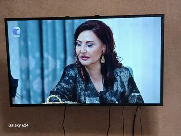 Б/у Телевизор Samsung Led 43" HD (1366x768), Самовывоз