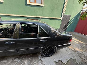 şuşeler: Mercedes-Benz S-Class: 3.5 l | 1995 il Sedan — 4