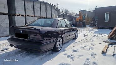 Транспорт: BMW 5 series: 1992 г., 4.2 л, Механика, Бензин, Седан — 4