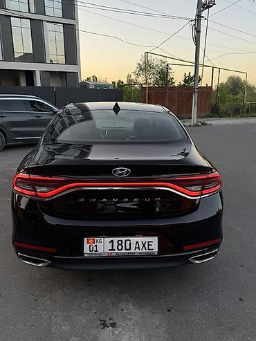 plug in: Hyundai Grandeur: 2019 г., 2.4 л, Автомат, Бензин, Седан — 6