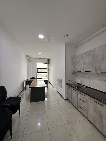салиева 5: Сдаю Офис целиком: 53 м², В бизнес центре, С ремонтом, Первая линия, С отдельным входом, С системой безопасности — 6